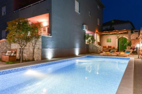 Отель Villa Šima- luxury apartment with private pool  Задар
